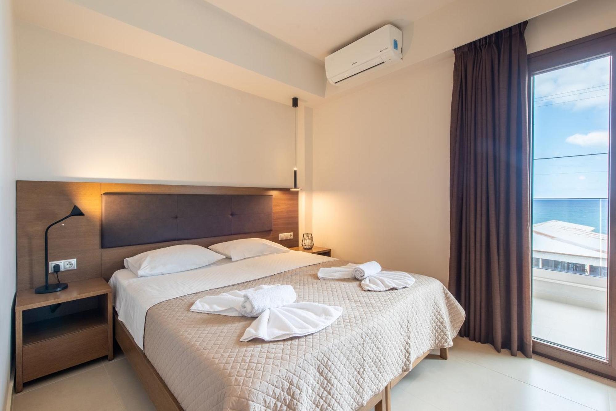 Panasia Seaview Apartments Kokkini Hani ภายนอก รูปภาพ